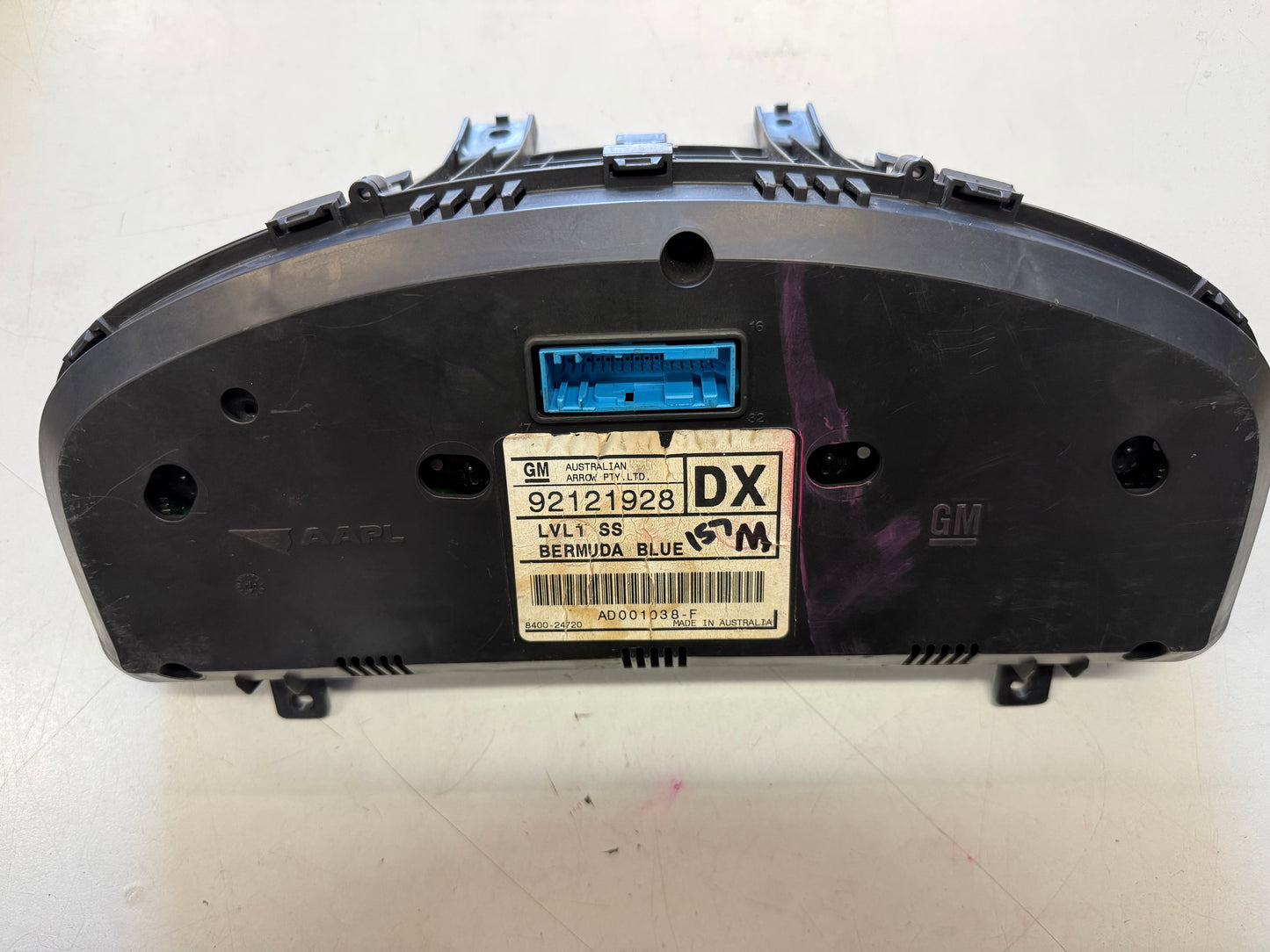 Holden Commodore VZ SS V8 Instrument Cluster – 260km/h – 160,337km