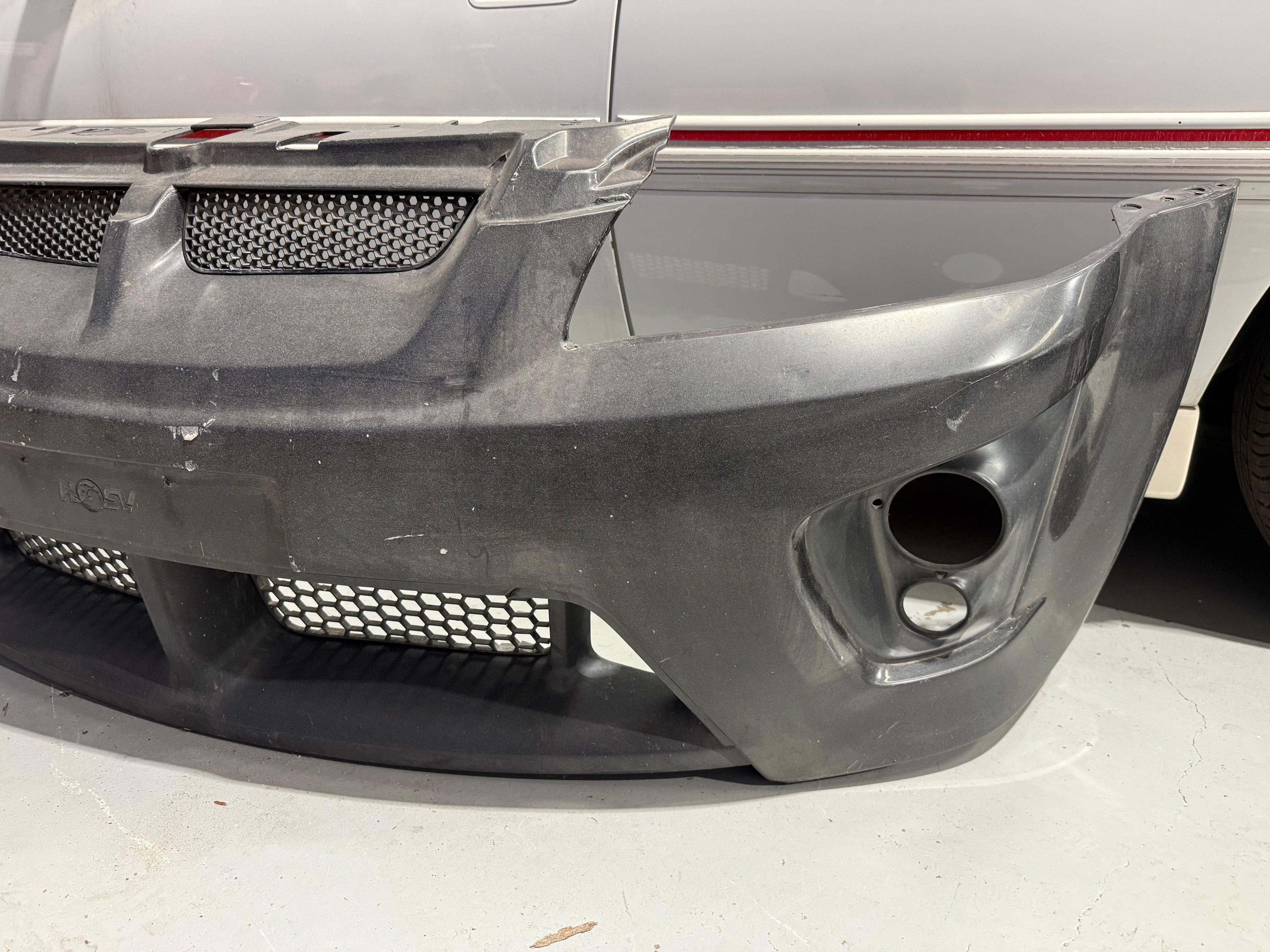 GENUINE VE E1 HSV FRONT BUMPER