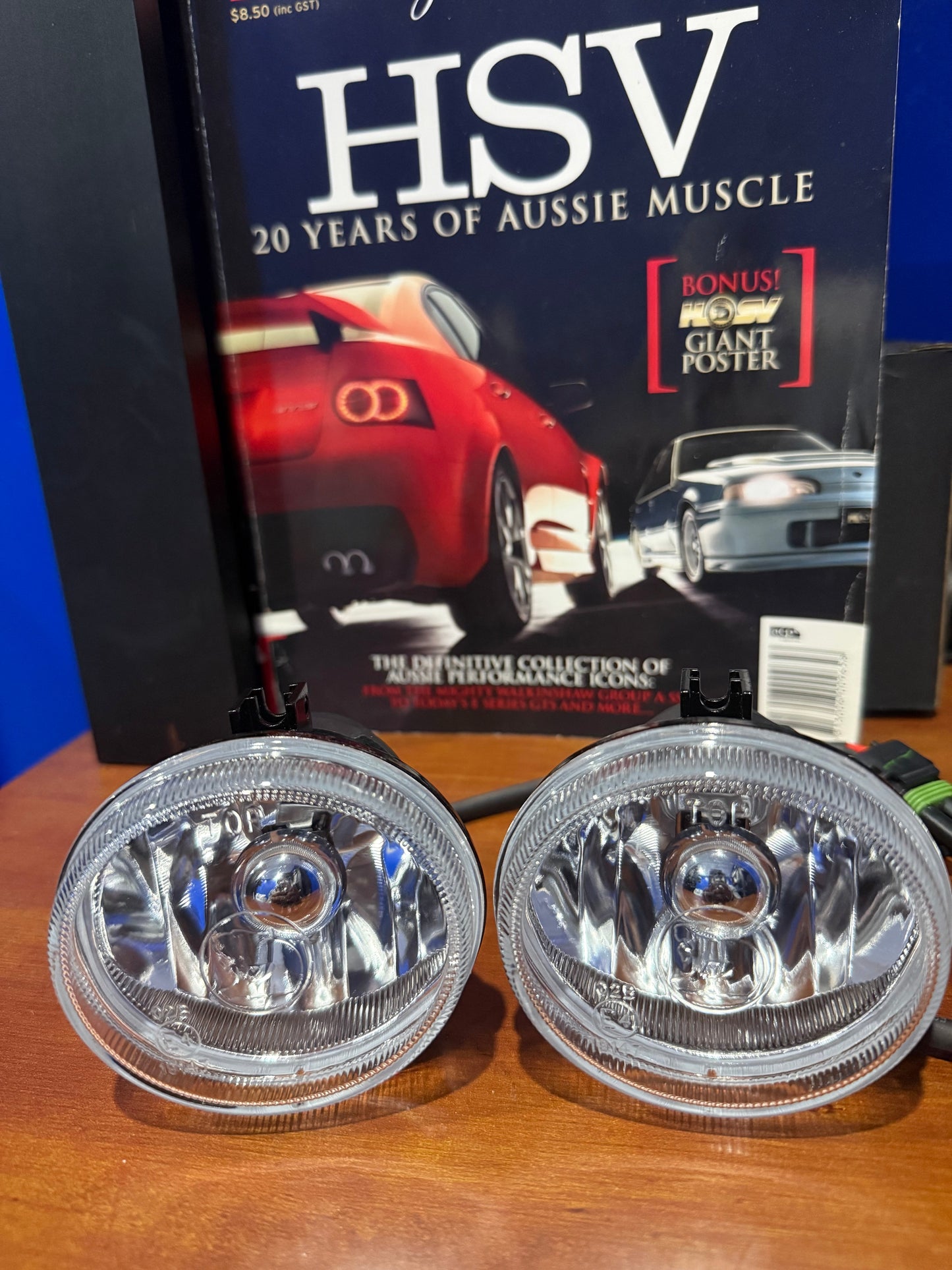 GENUINE NEW VY VZ HSV FOGLIGHTS